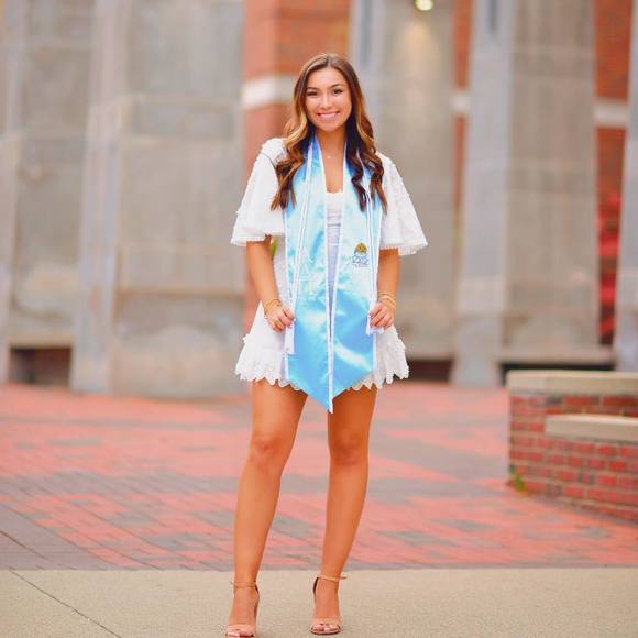 Meet your Posher, Jillian - Picture 1 of 1